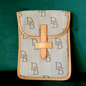 Dooney & Bourke small tablet sleeve | leather and signature canvas